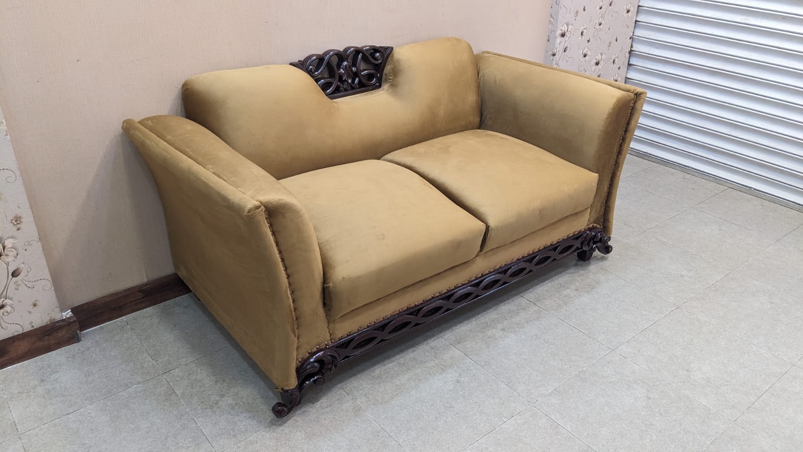 Comfortable 4 Seater Sofa Set