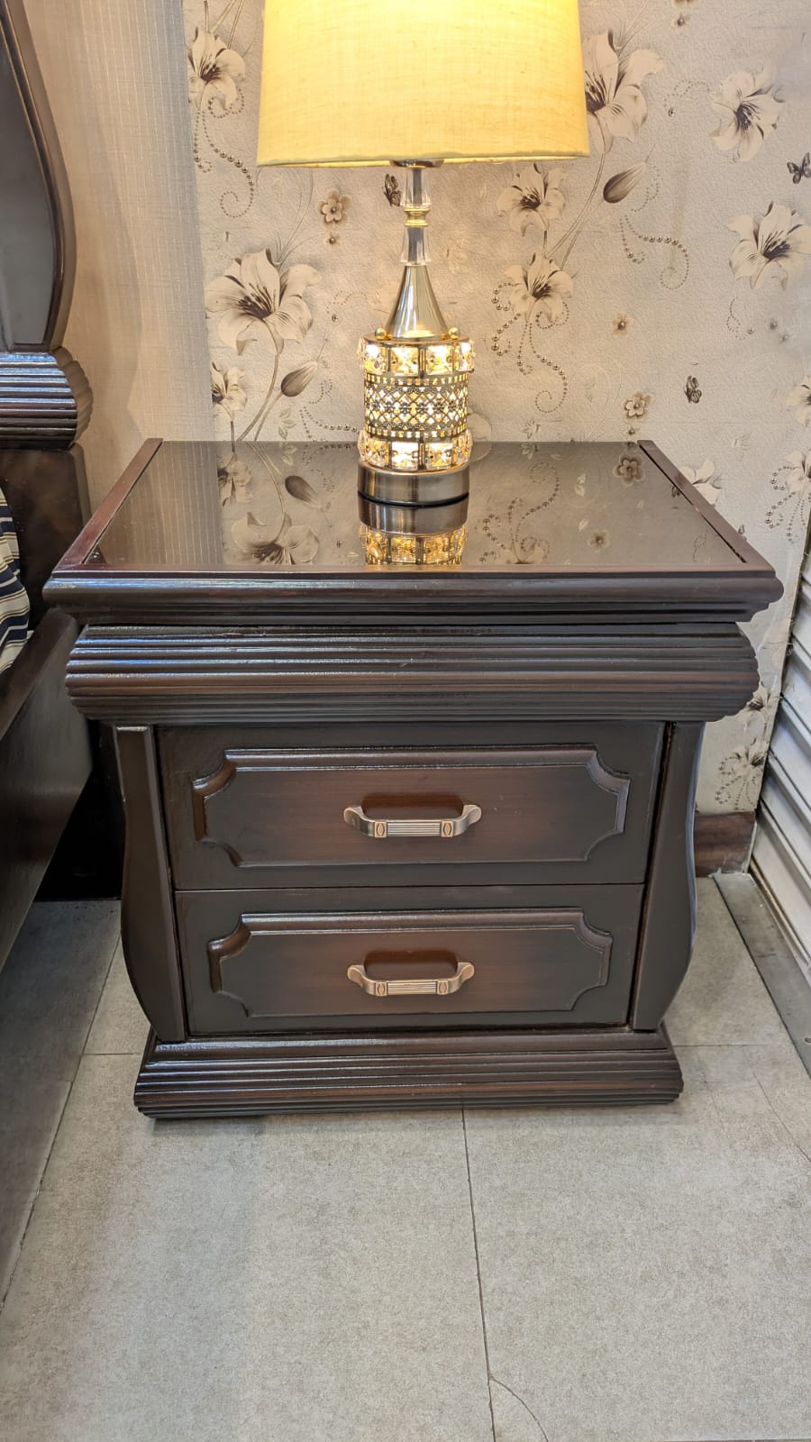 King Size Bed With 2 Side Tables and Dressing Table