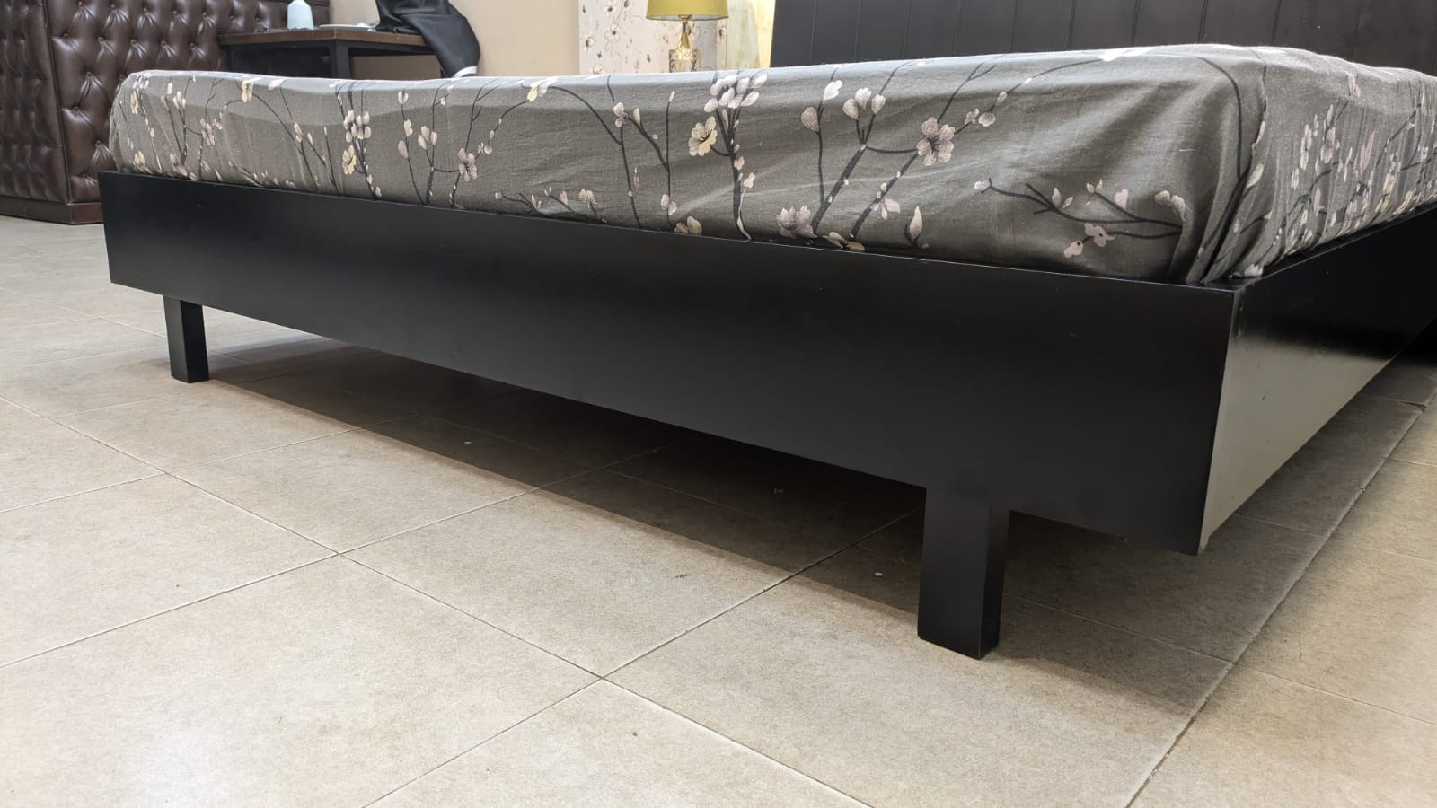 King Size Bed With 2 Side table