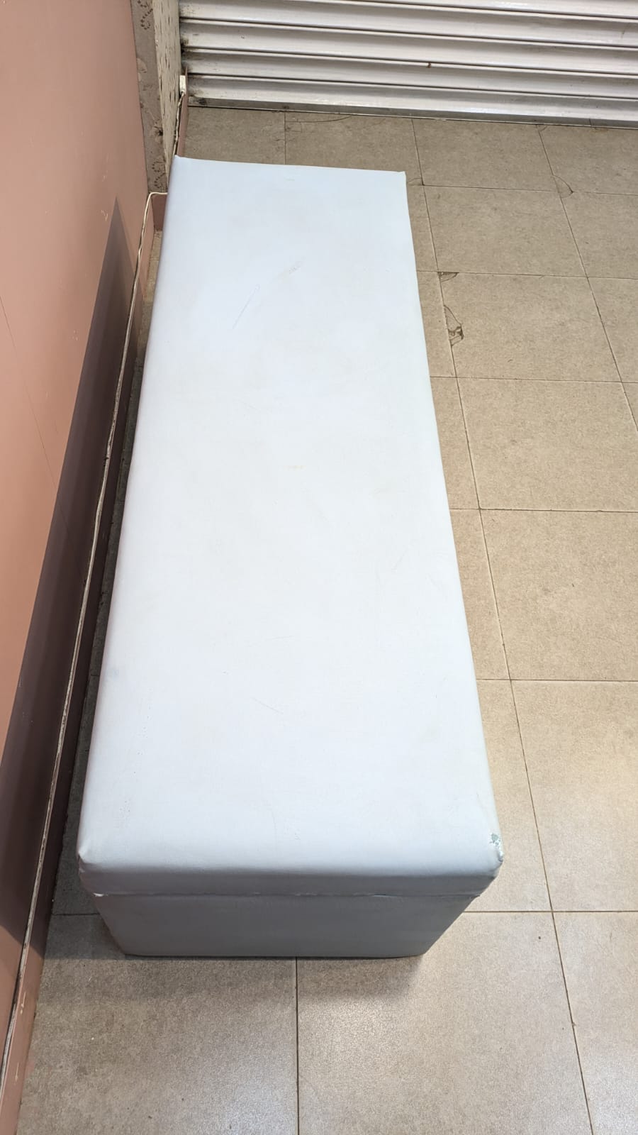 Leatherette Storage Sattee