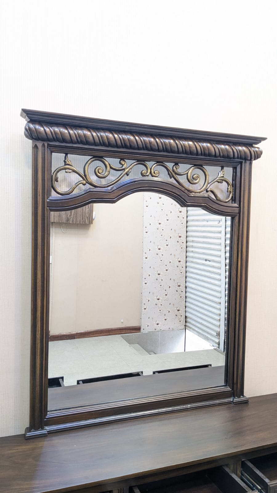 Solid Sheesham Wood King Size Bed With 2 Side Tables and Dressing Table