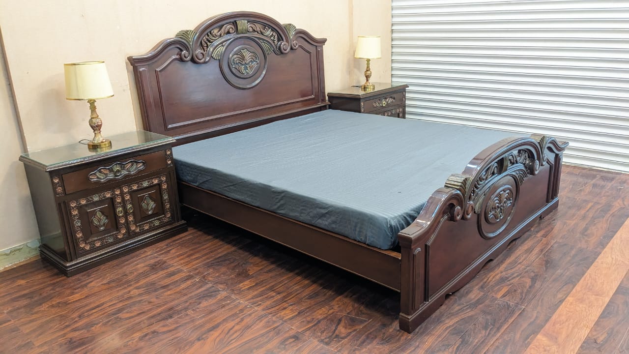 King Size Bed with 2 Side Tables