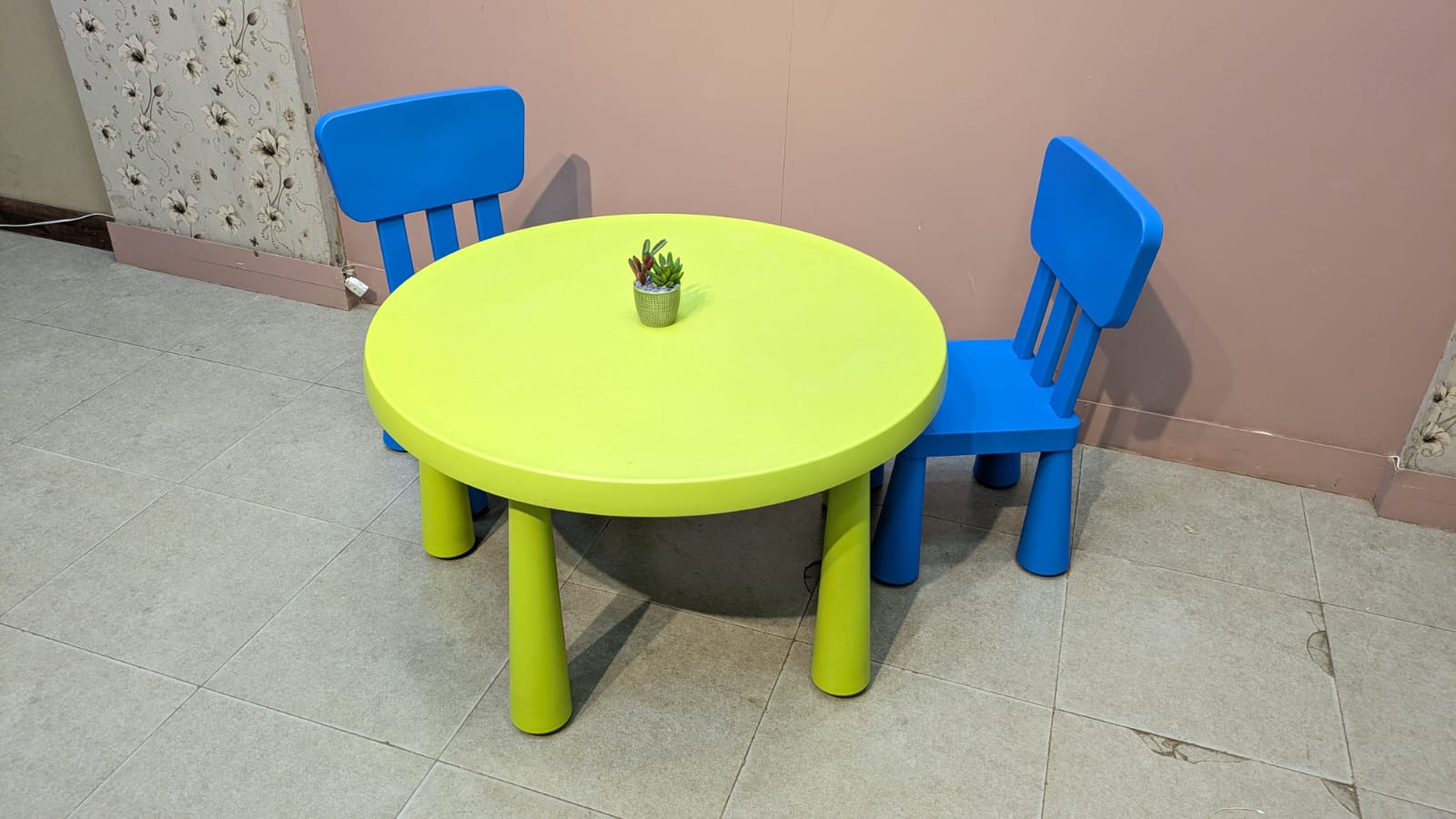 IMPORTED IKEA MAMMUT KIDS TABLE & CHAIRS SET