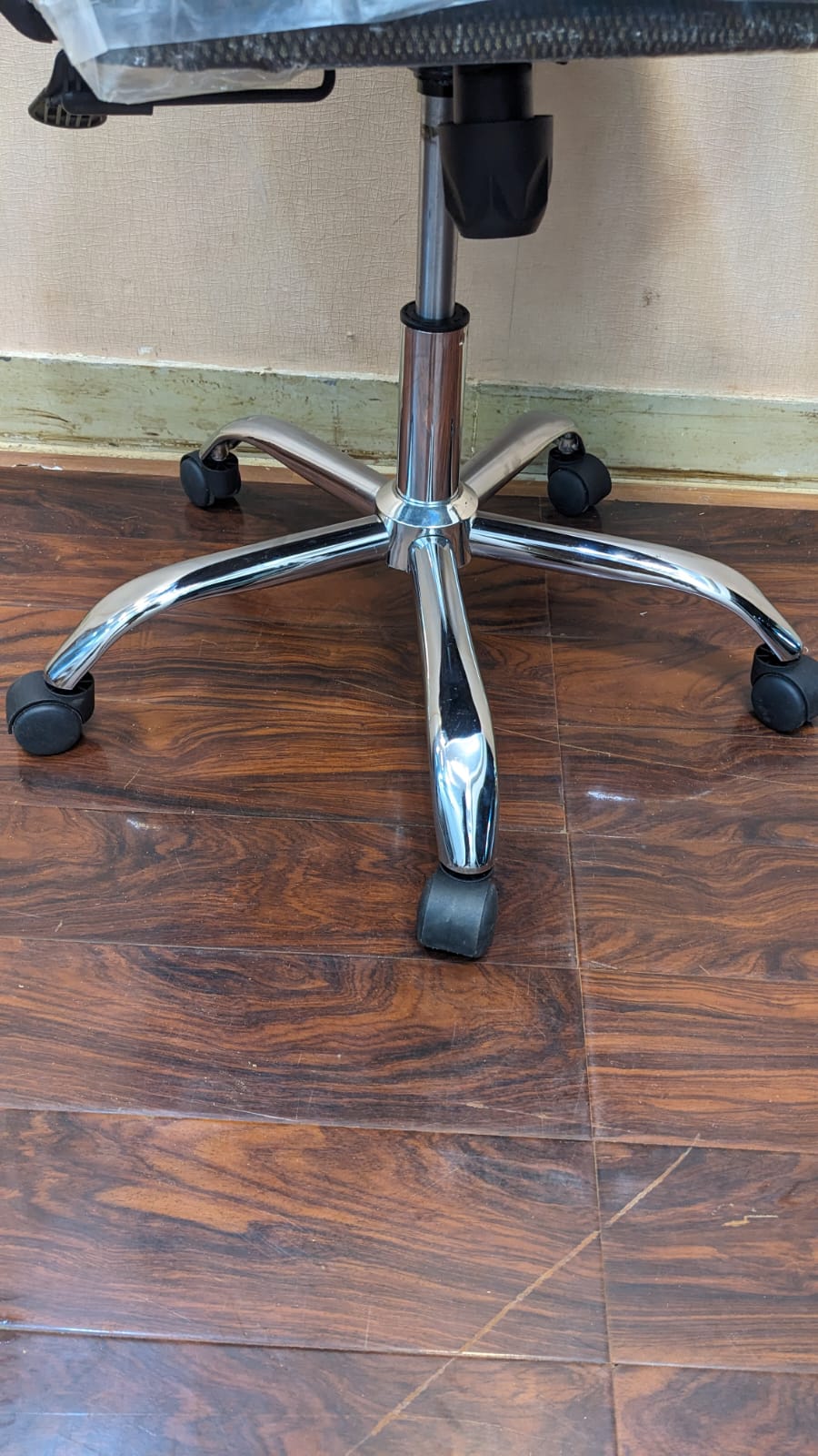 Divine Crafts New Imported Gaming / Office Chair