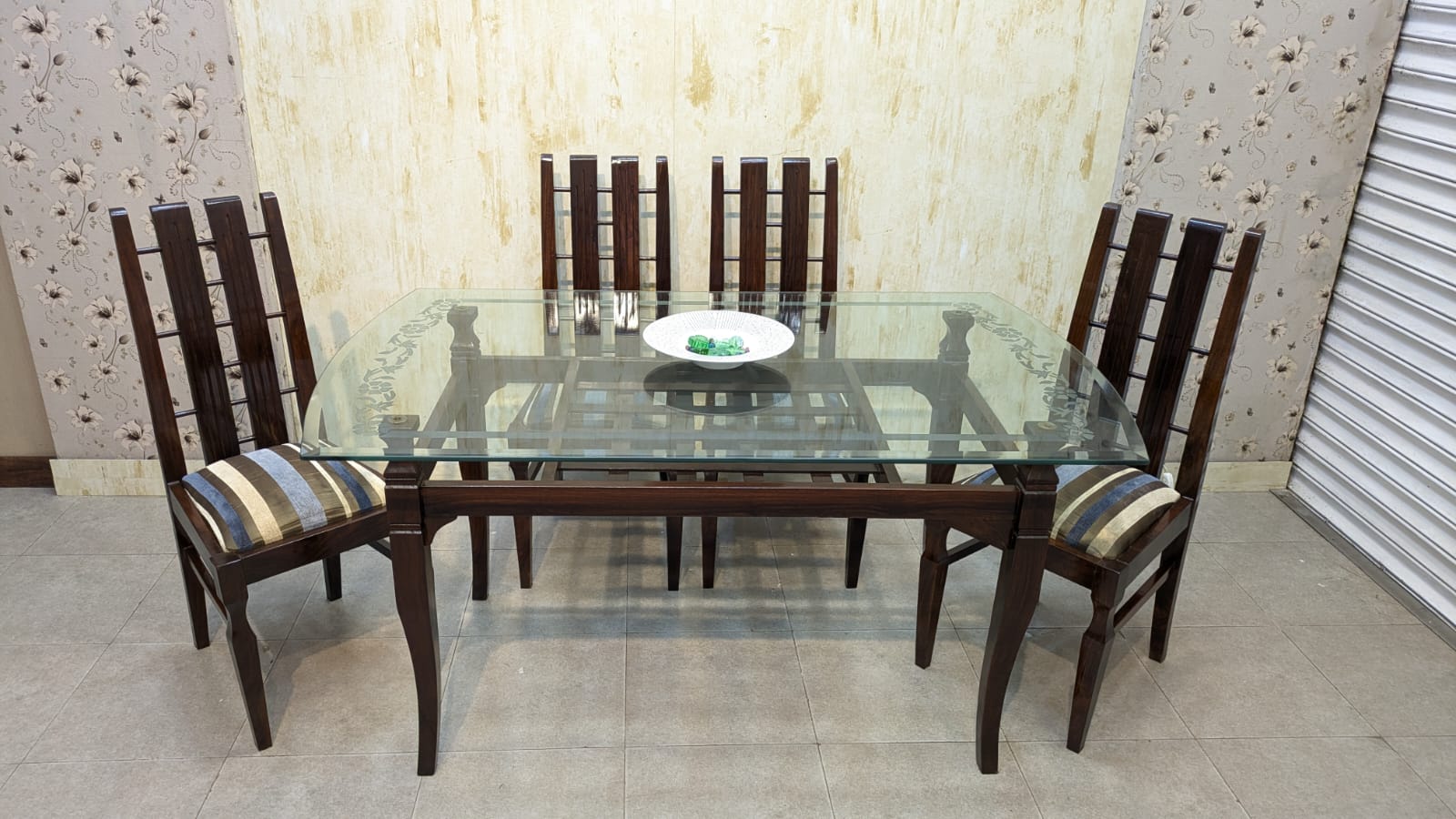 6 Seater Dining Table