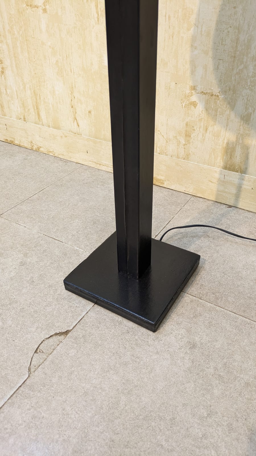 Floor lamp