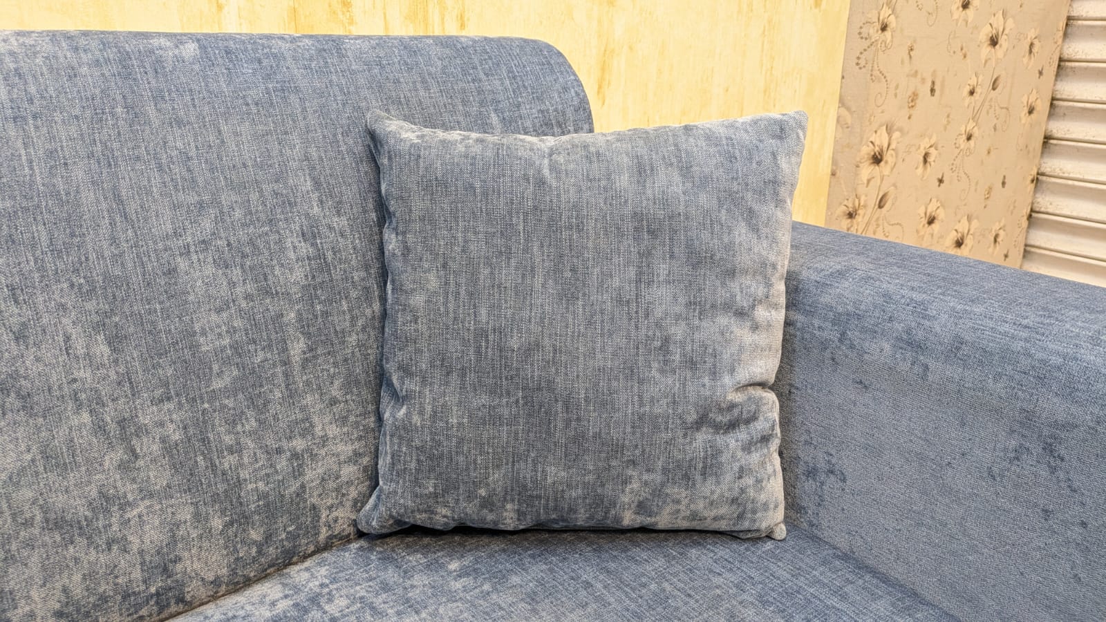 Elegant Design 6 Seater Sofa Set