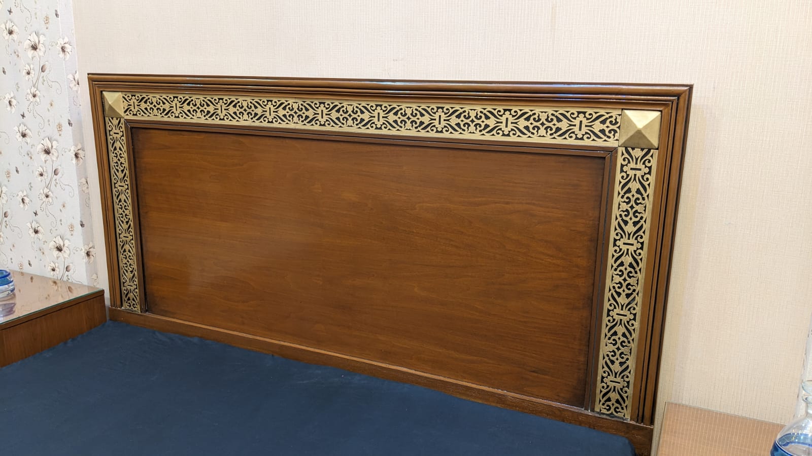 Brand New King Size Bed Set