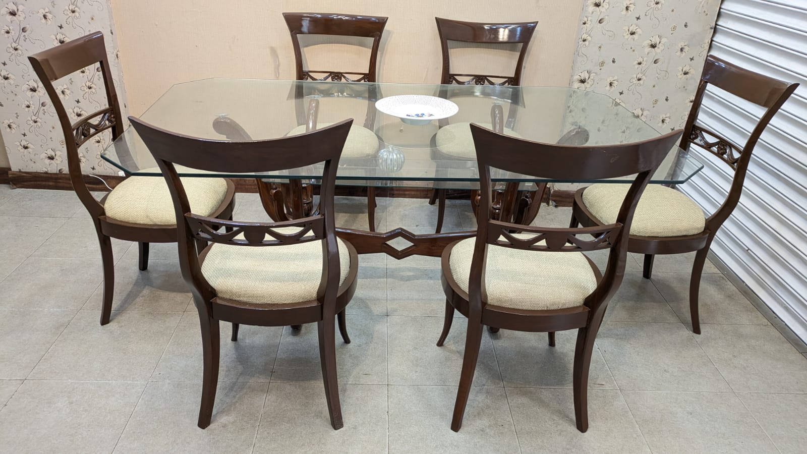6 Seater Dining Table