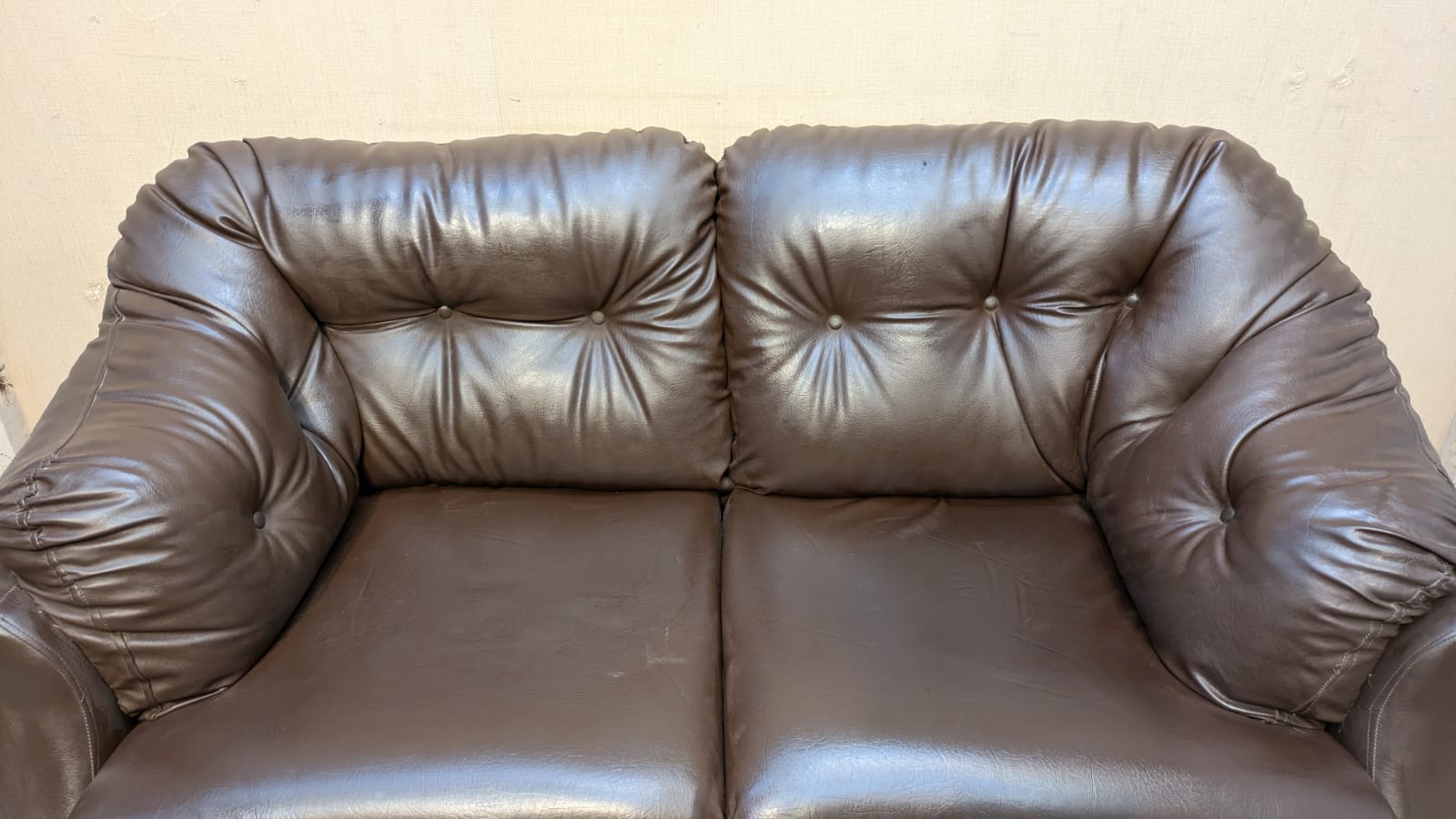 Comfortable 2 Seater Sofa