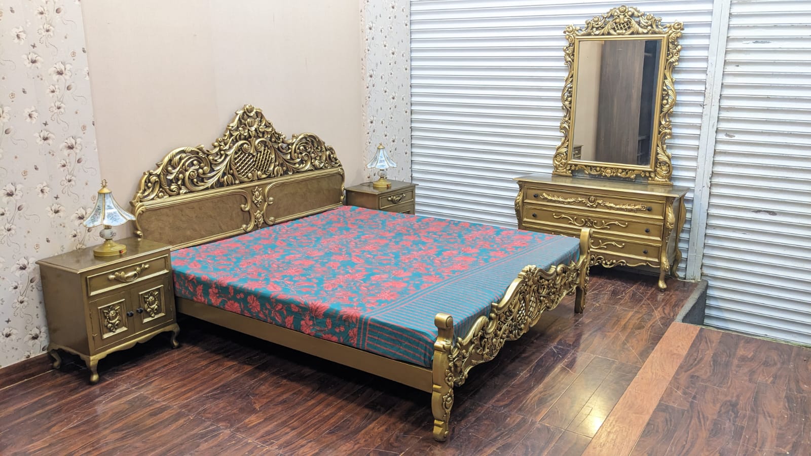 Solid Sheesham Wood Chinioti King Size Bed Set