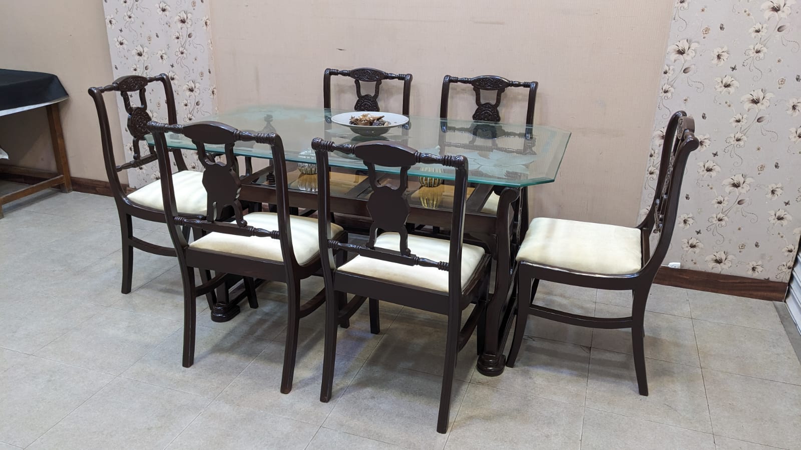 Sheesham Wood 6 Seater Dining Table