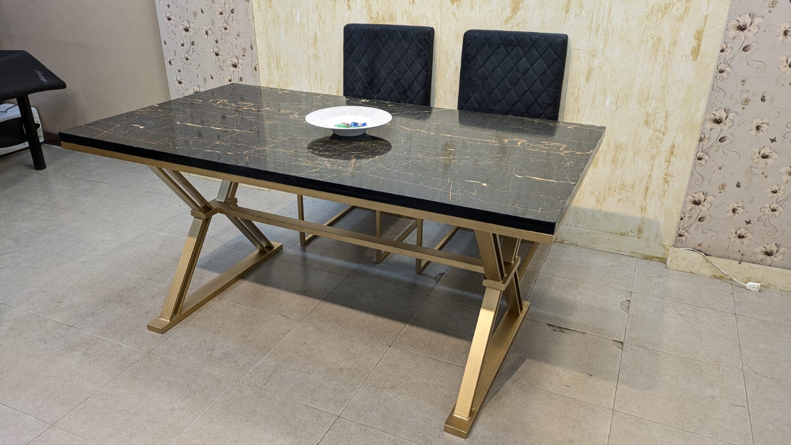 6 Seater Dinning Table