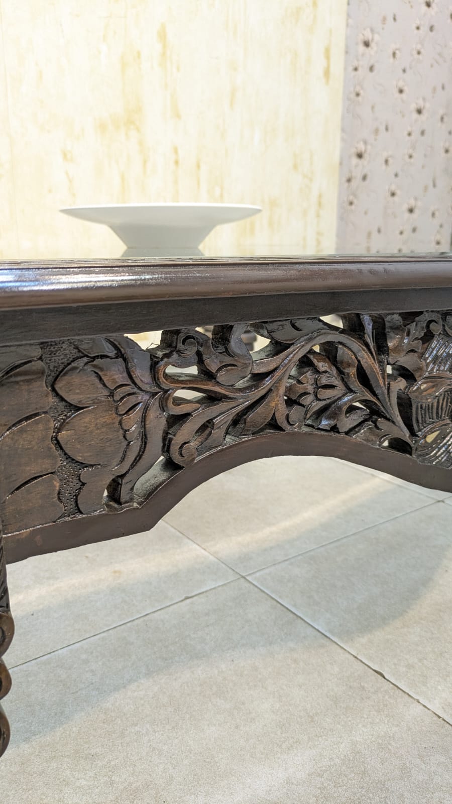 ANTIQUE SOLID SHEESHAM WOOD CENTER TABLE
