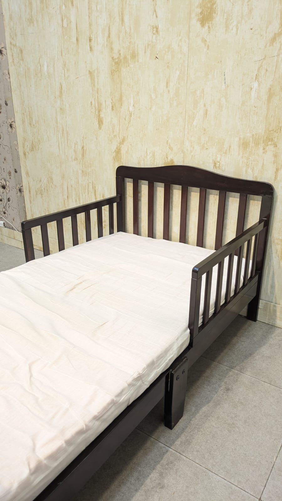 Toddler kid bed