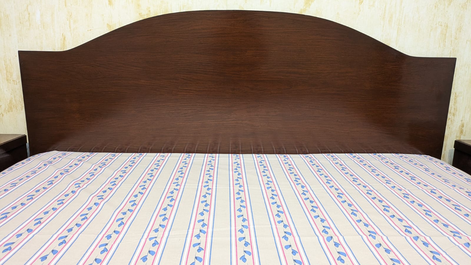 King size bed set