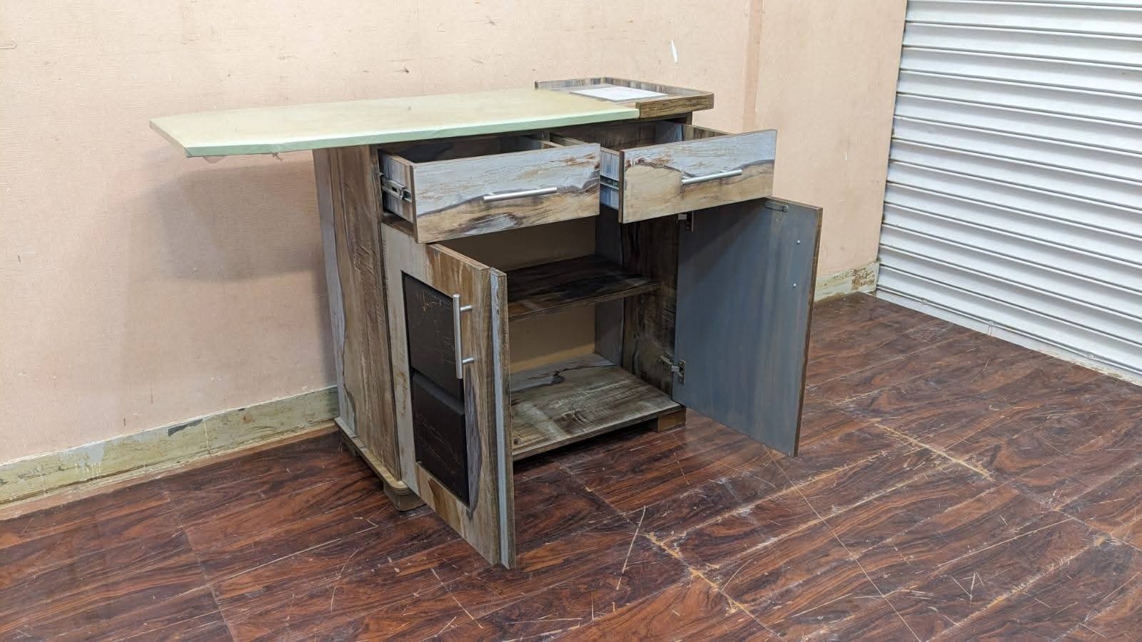 DivineCrafts Brand New Iron Table