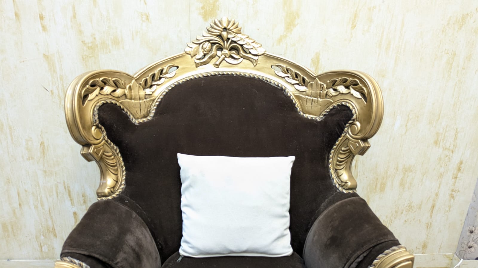 5 Seater Chinioti Sofa