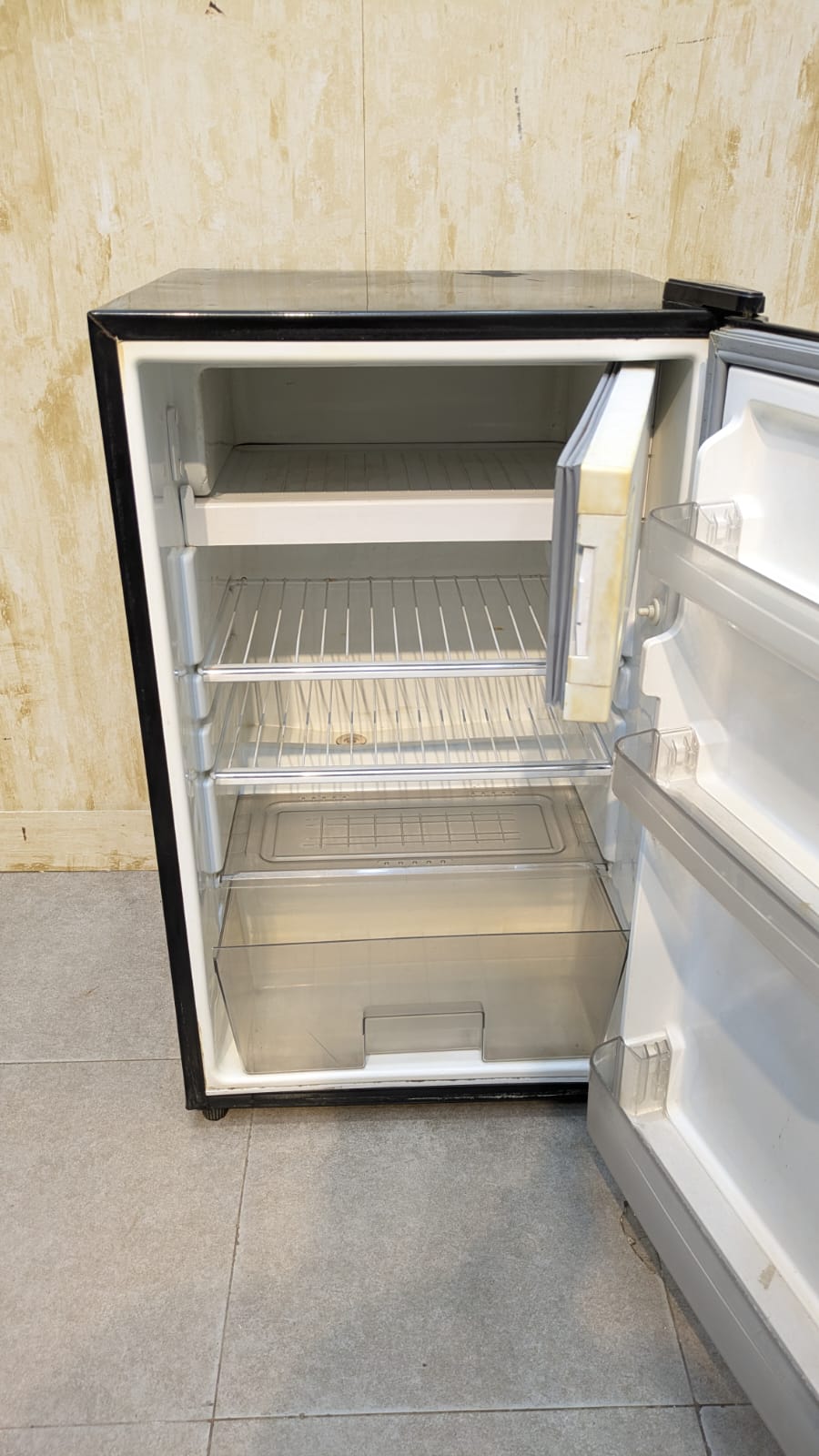 Dawlance Room Refrigerator