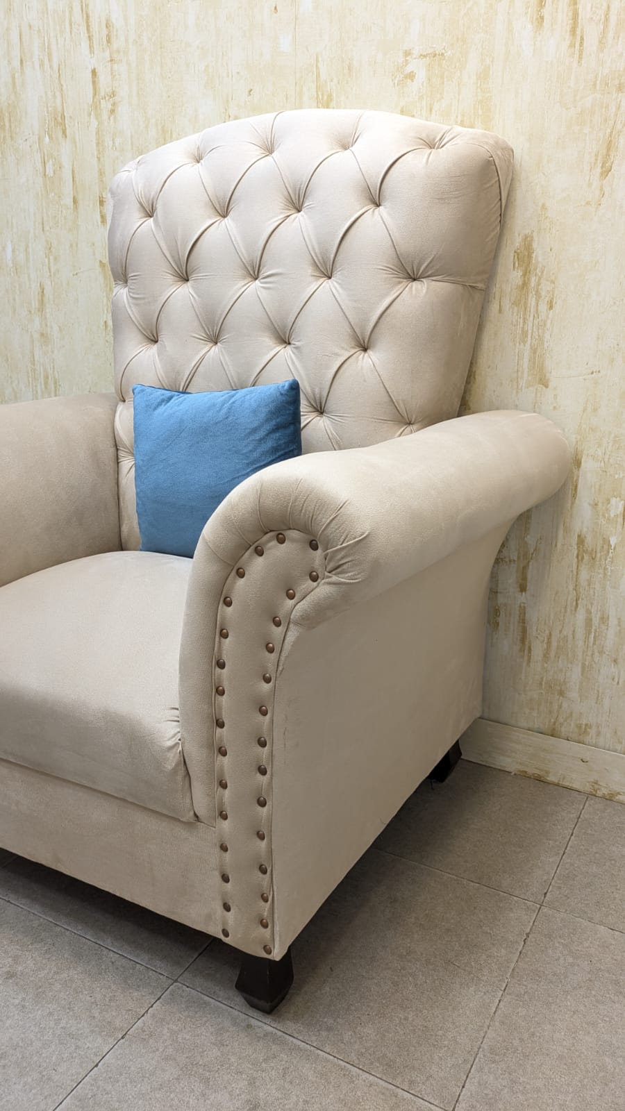 Elegant Design 5 Seater Sofa Set