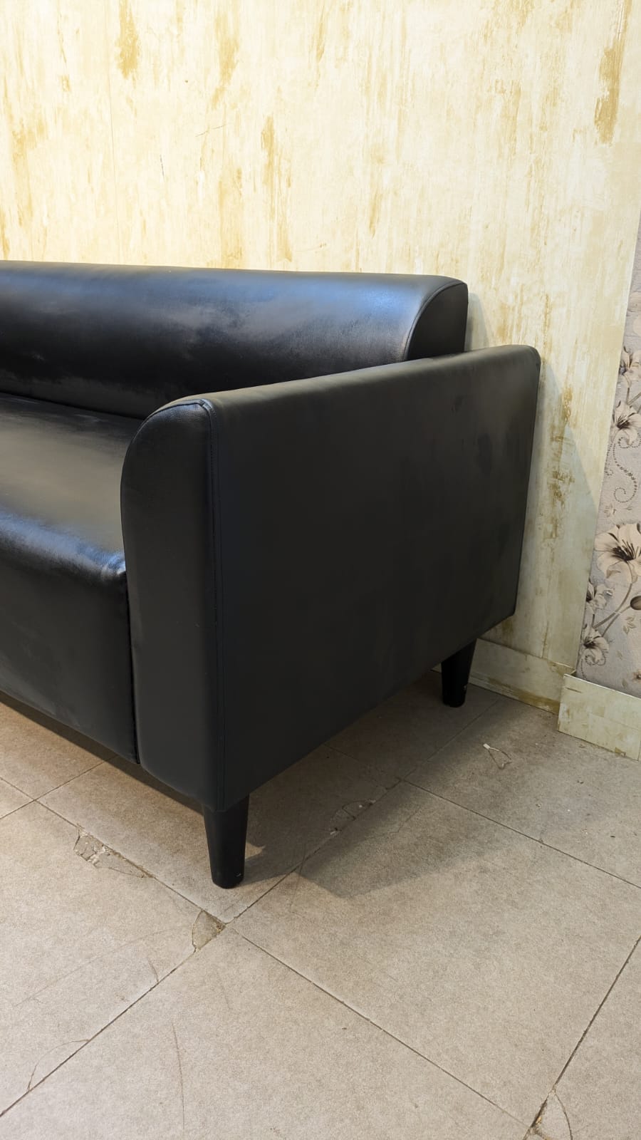 Habitt Osbourne 5 Seater Sofa Set