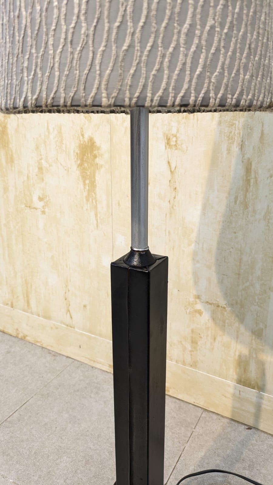 Floor lamp