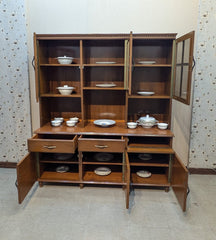 Beautiful Crockery Divider