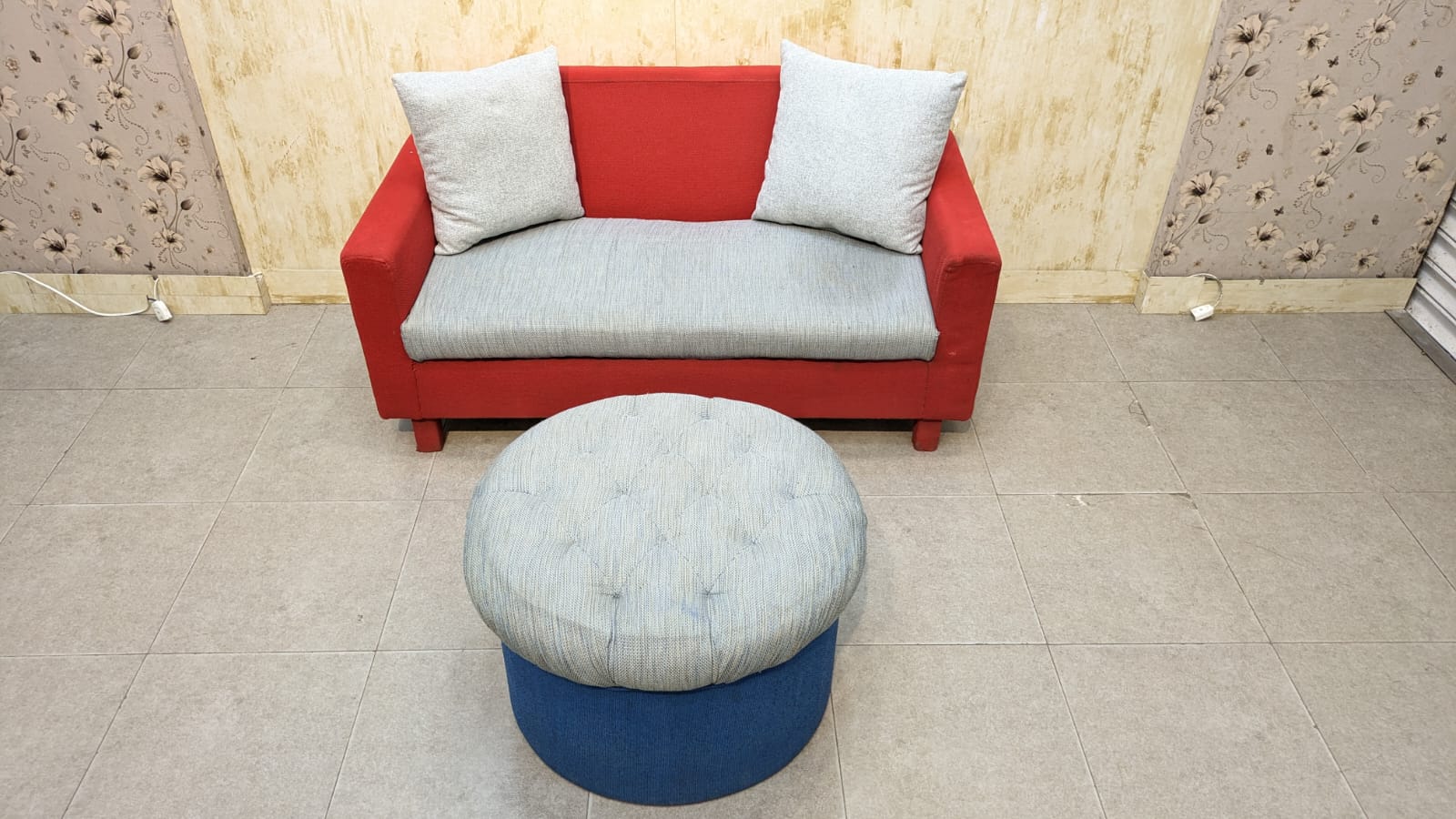 Kid 2 Seater Sofa Set With Ottoman