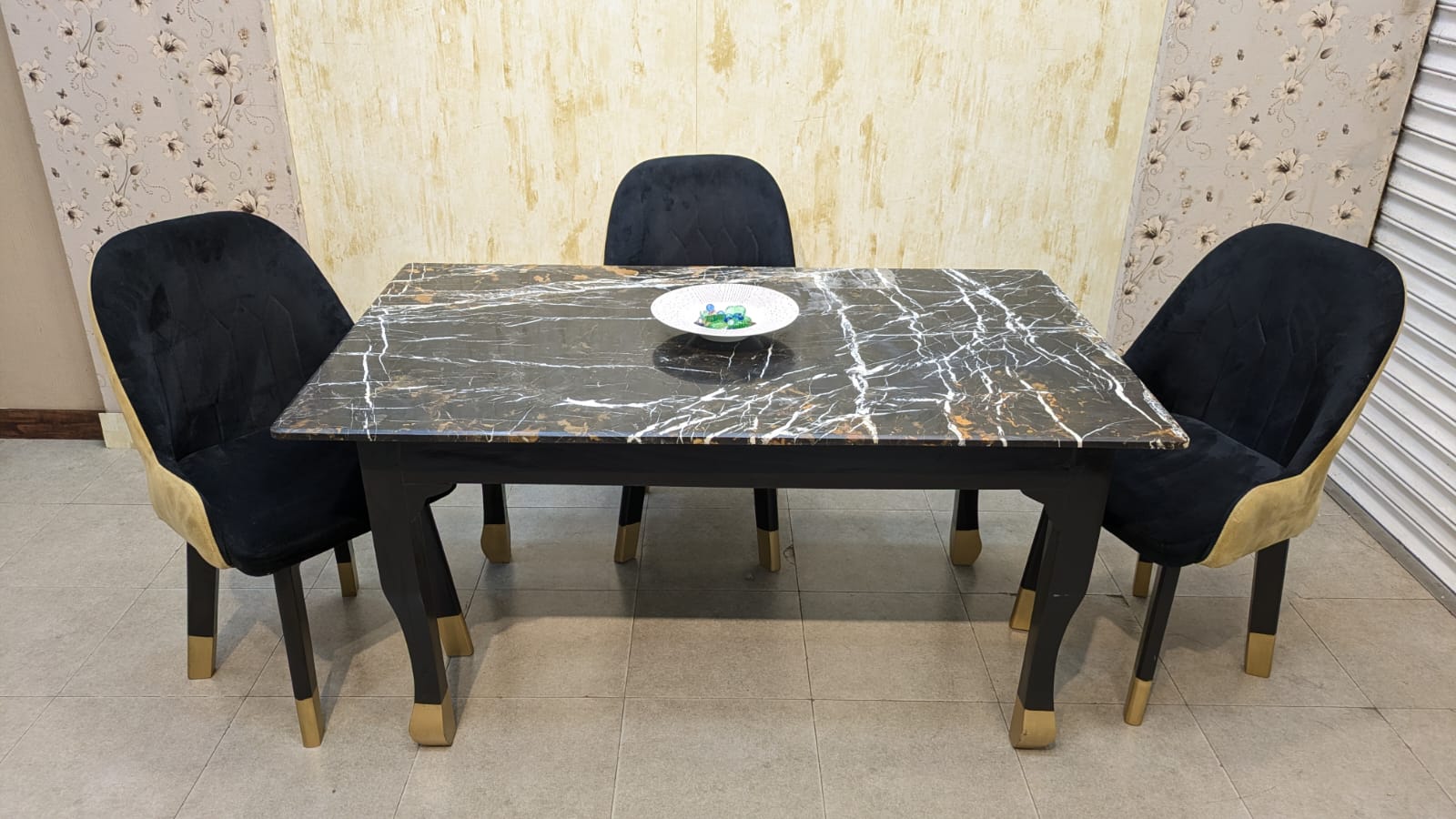 4 Seater Dining Table