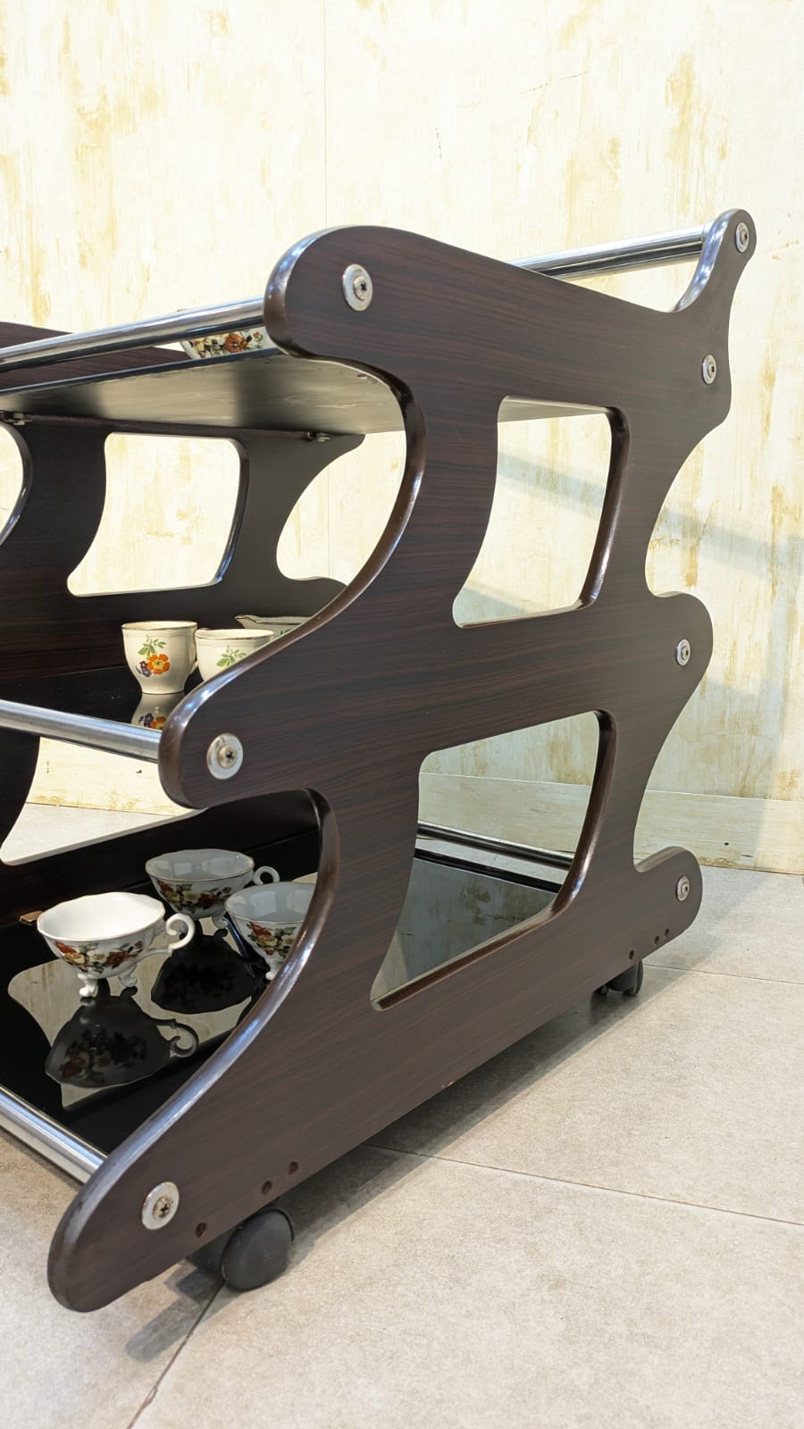 BEAUTIFUL MODERN 3-TIER TEA TROLLEY