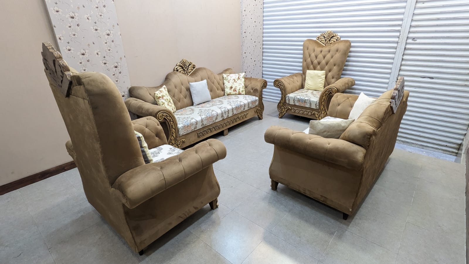 Luxurious 7 Seater Sofa Set