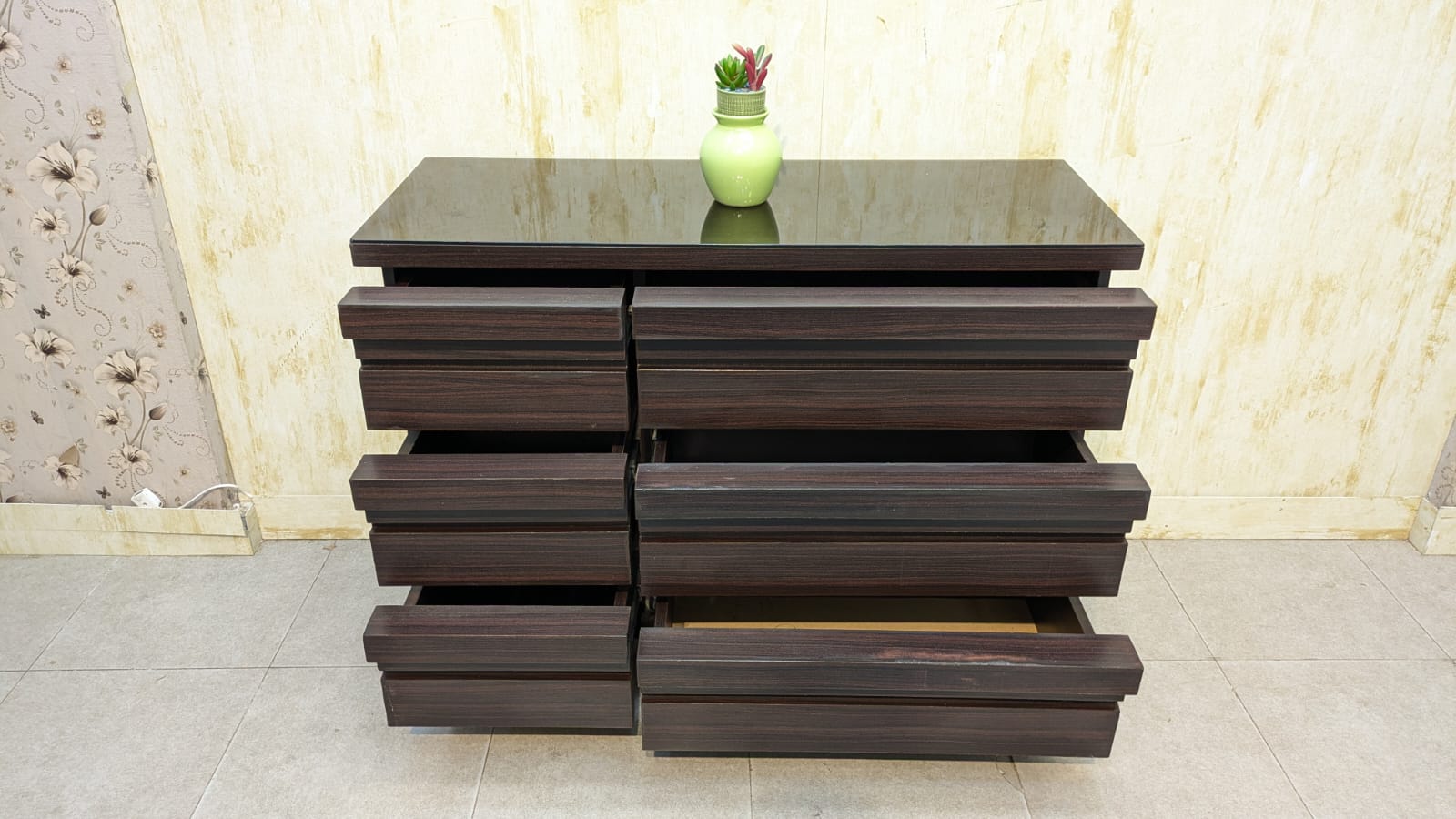 Chester Drawers