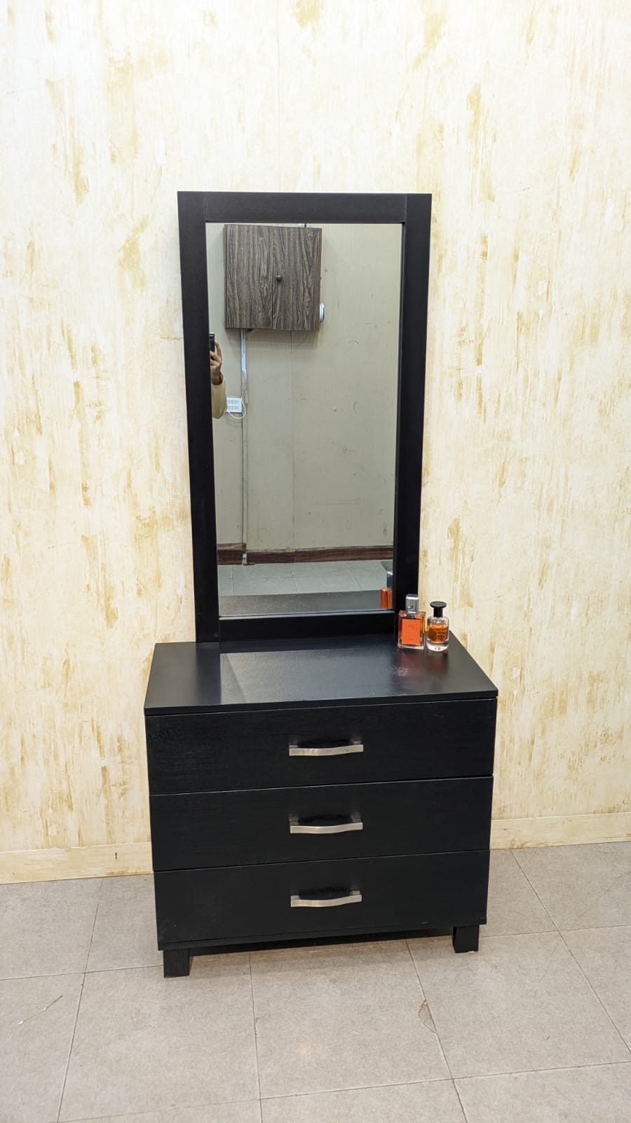 Habitt Carter King Size Bed With 2 Side Tables and Dressing Table