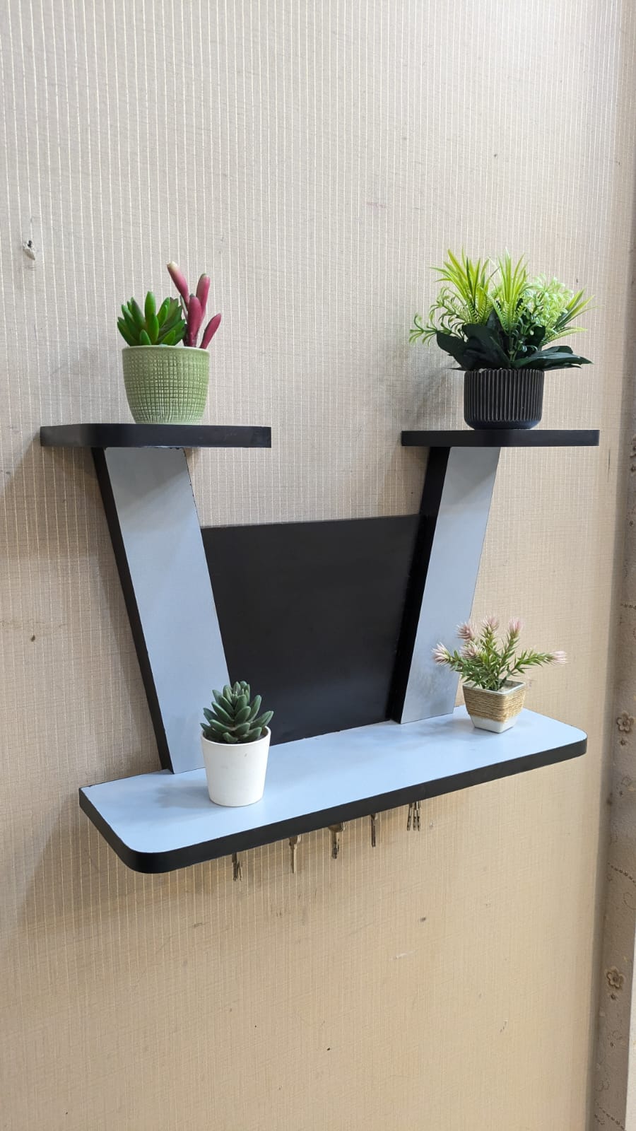 Brand new Stylish Display Shelf