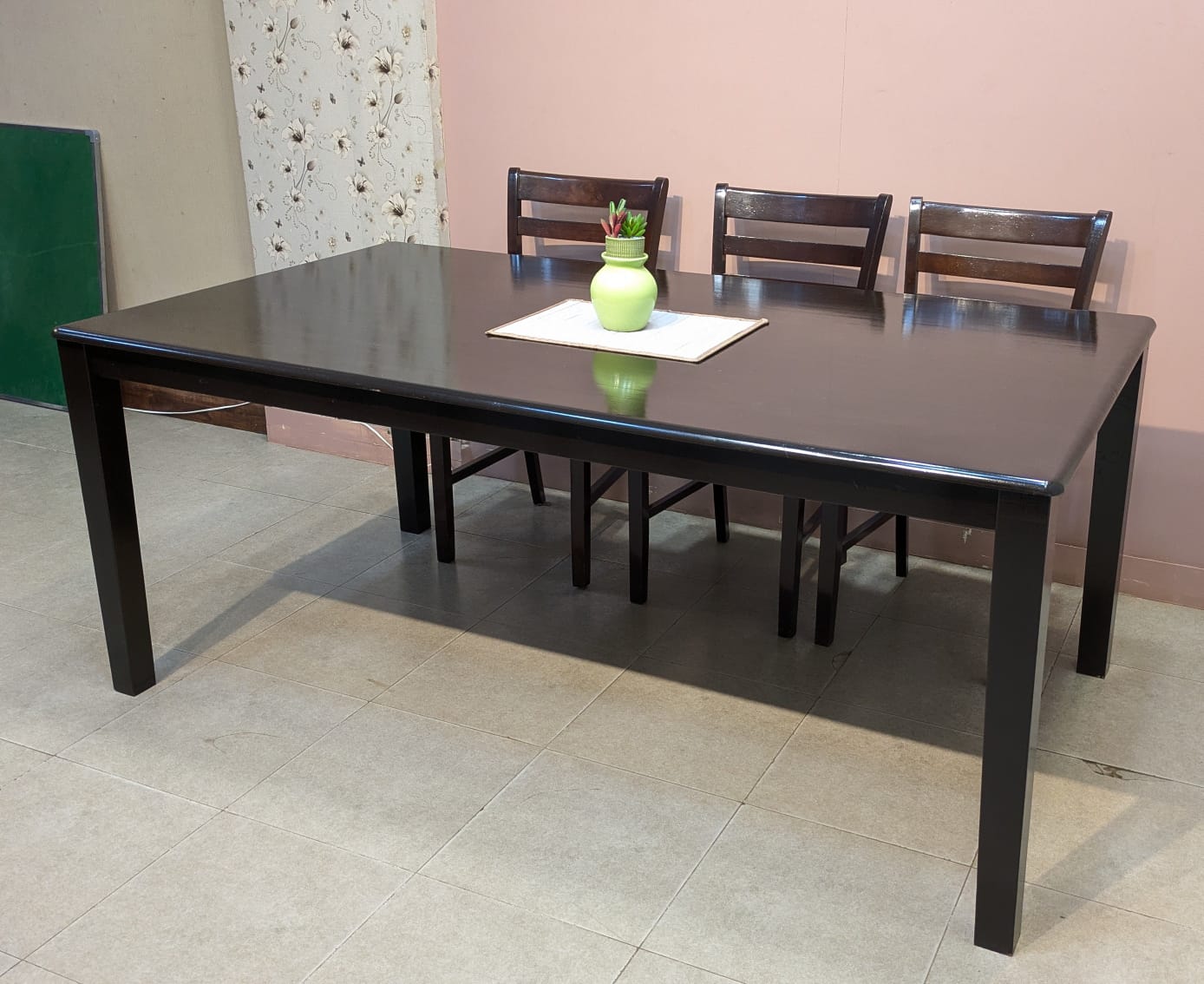 Imported Made In Malaysia 8 Seater Dining Table Set