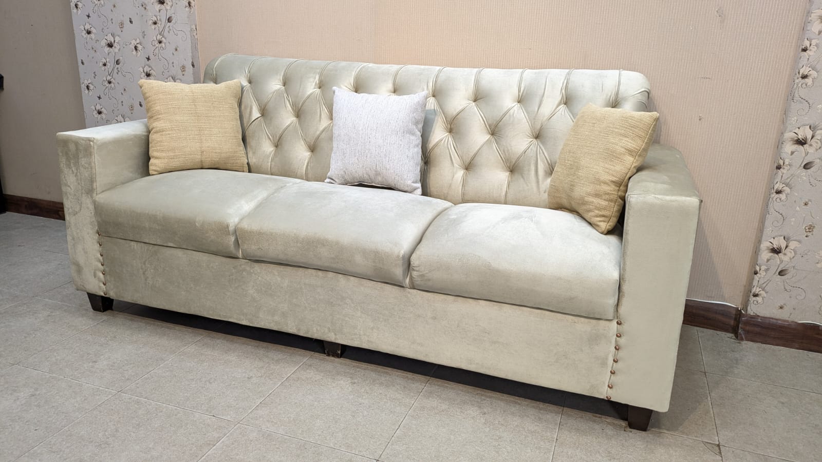 Modern Design 7 Seater Sofa Set