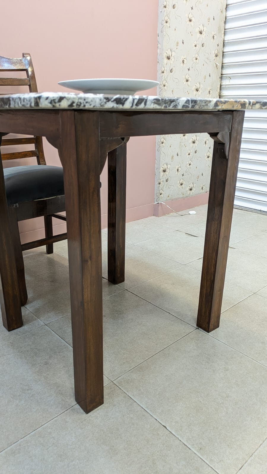 Solid sheesham Wood 4 Seater Dining Table