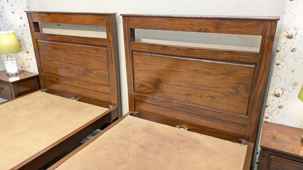 Solid Sheesham Wood Pair Of Single Beds with 2 Side Tables
