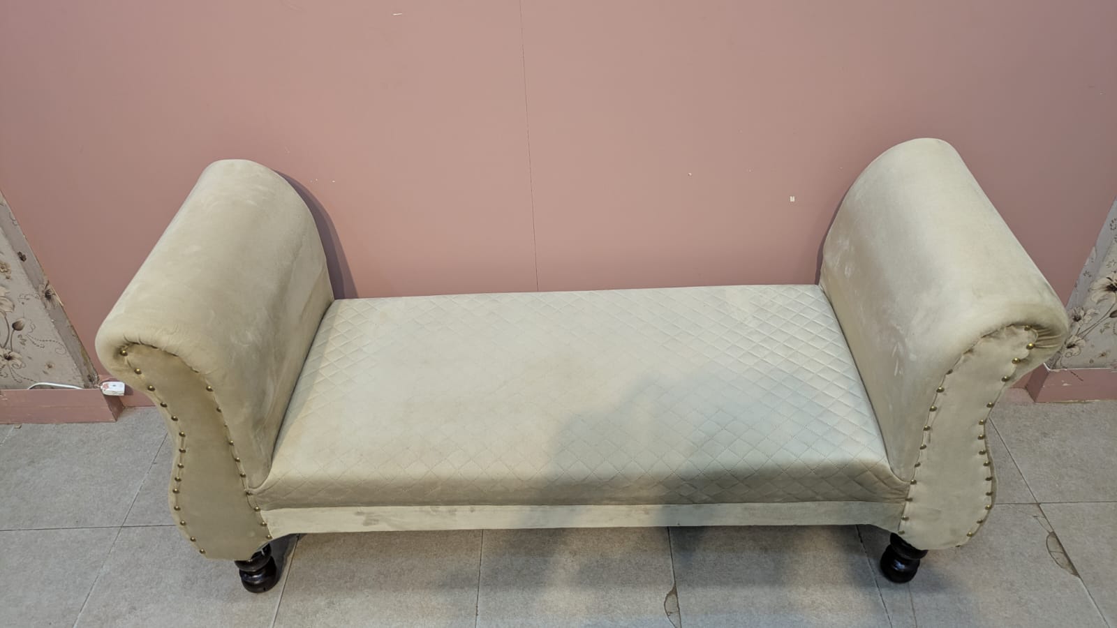 2 Seater Settee