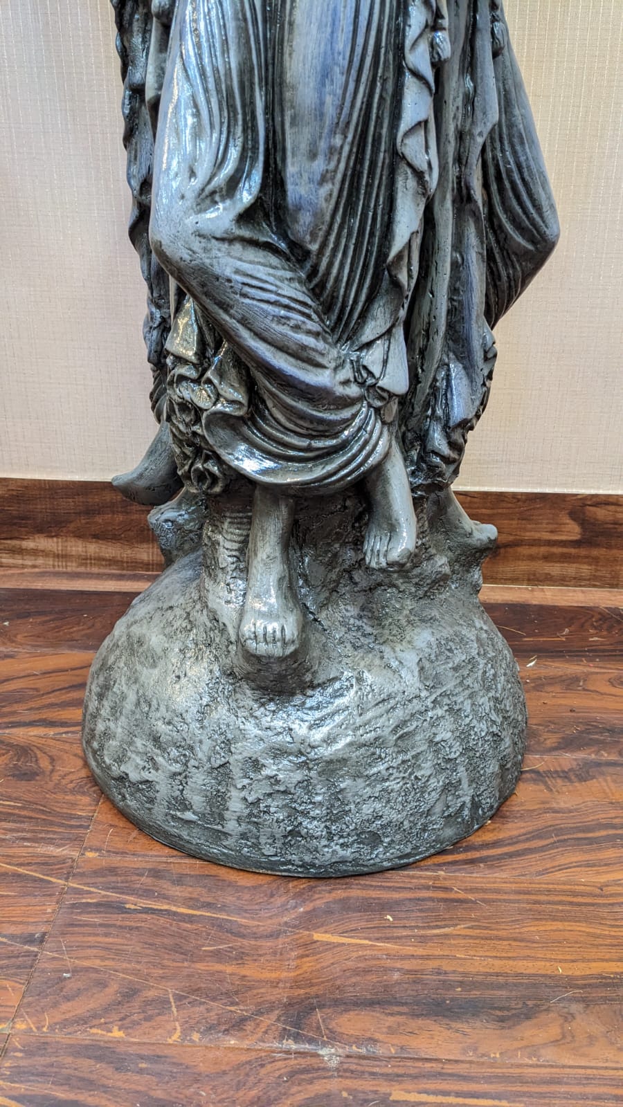 New Pair Of Roman Style Pedestals / Planters