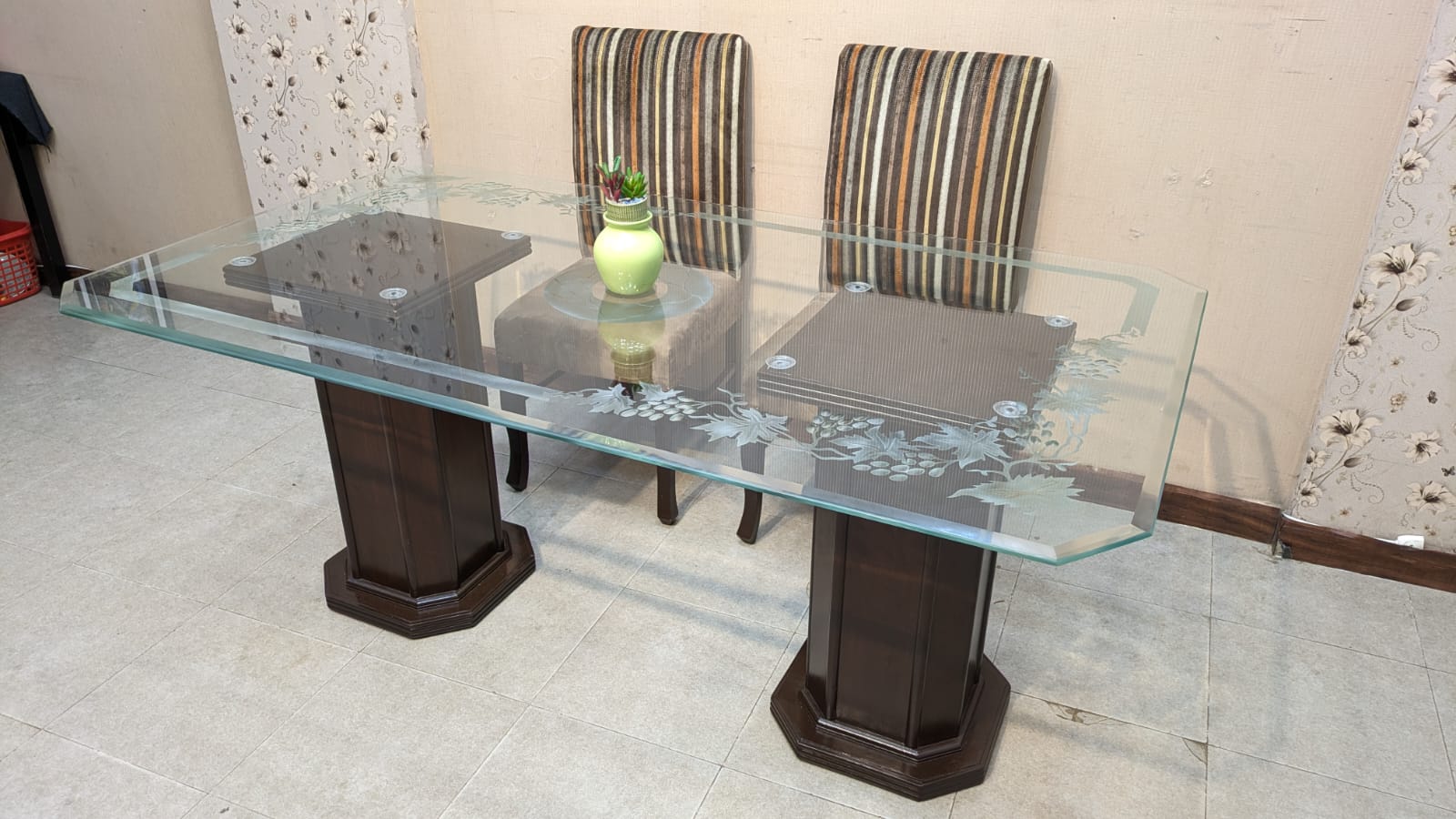 6 Seater Dining Table