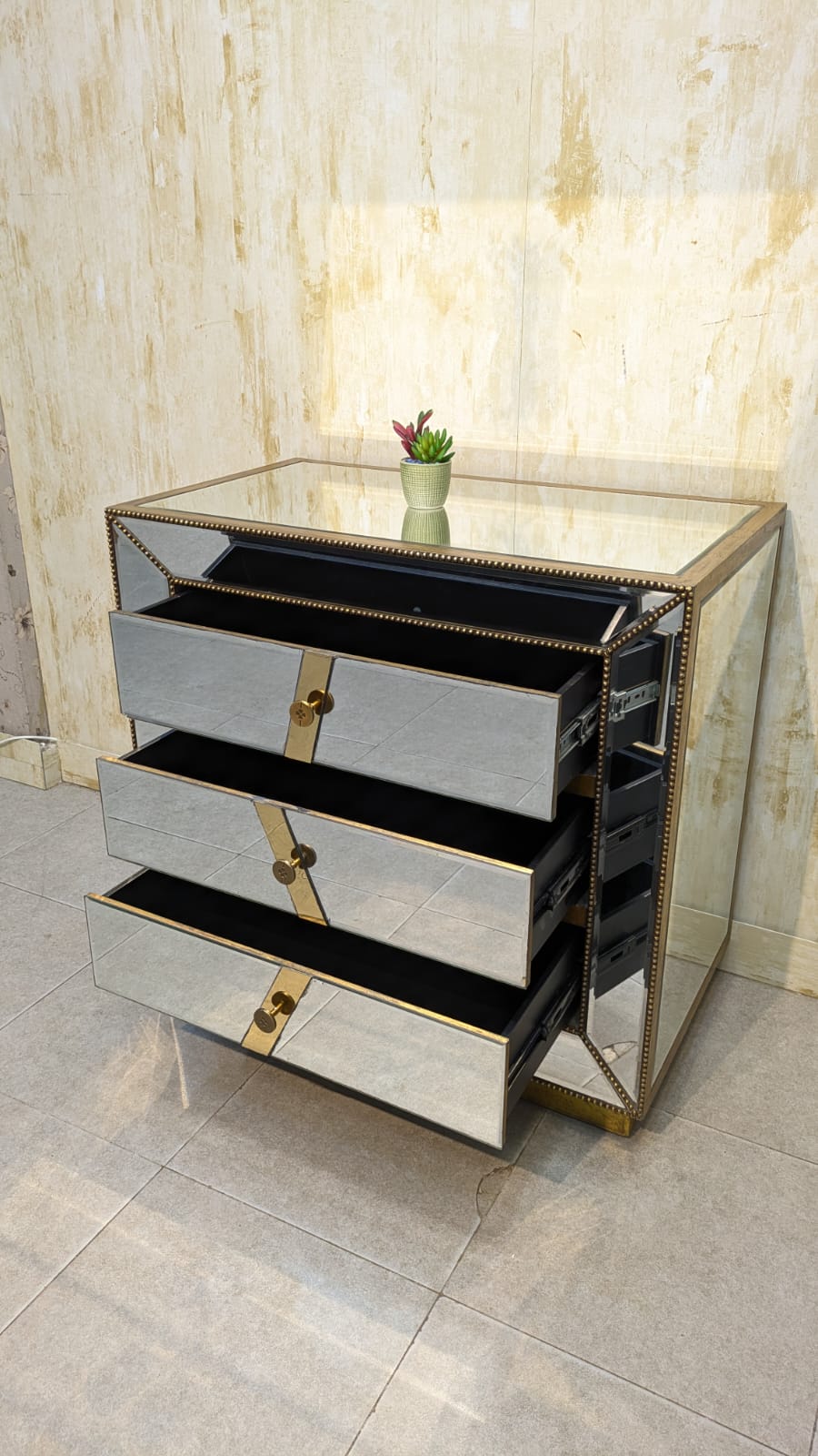 Side Drawers