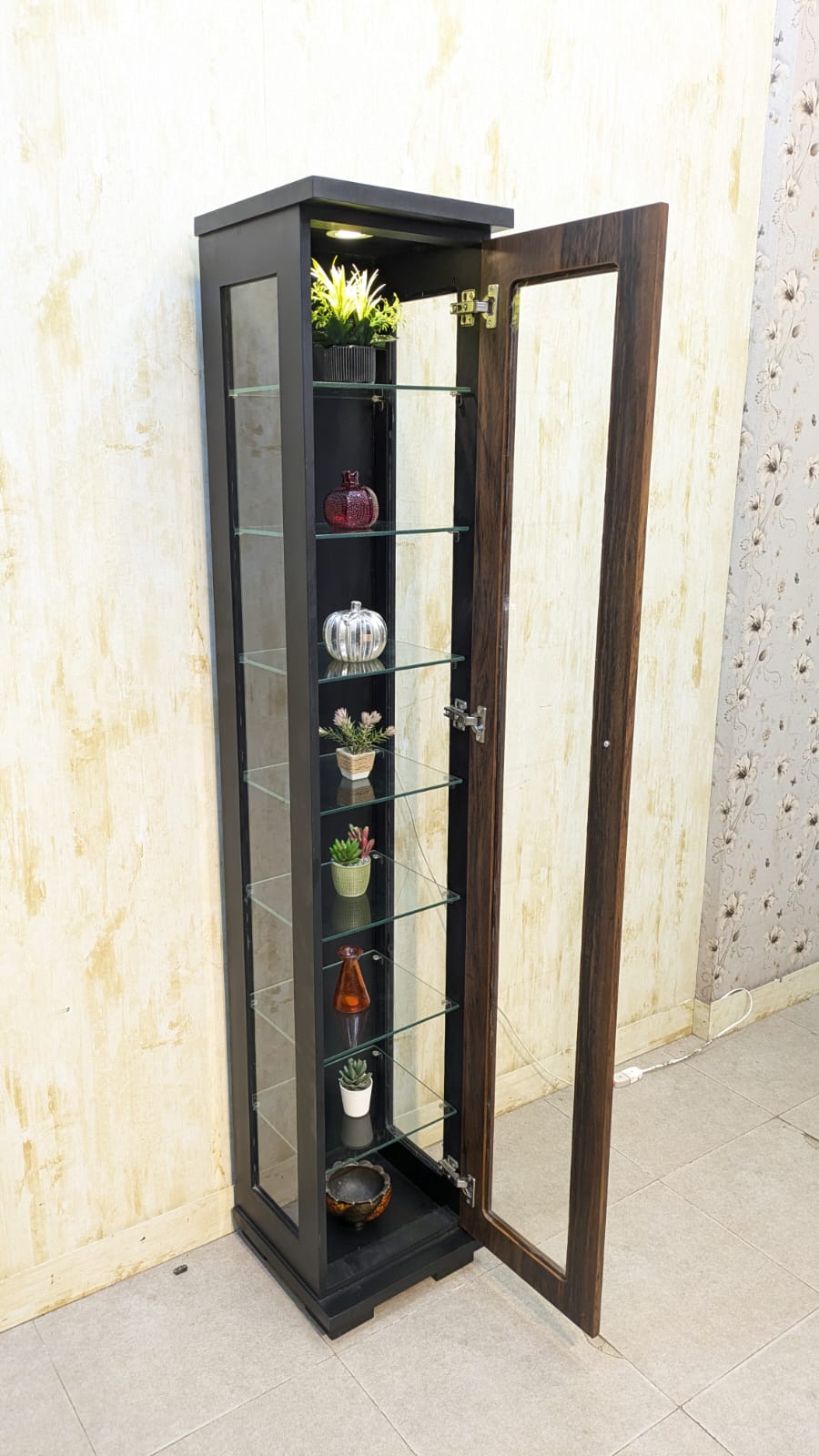 Brand New Display shelf