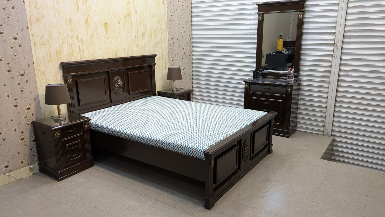 Queen Size Bedroom Set