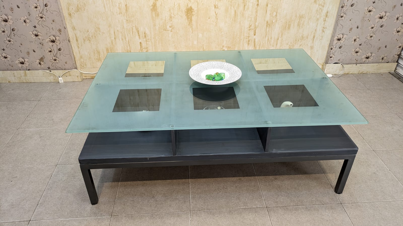 Center Table with 2 Side Tables