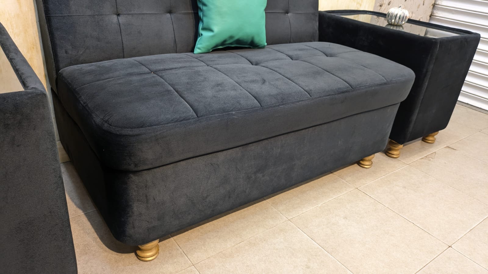 4 Seater Sofa Set With corner Tables