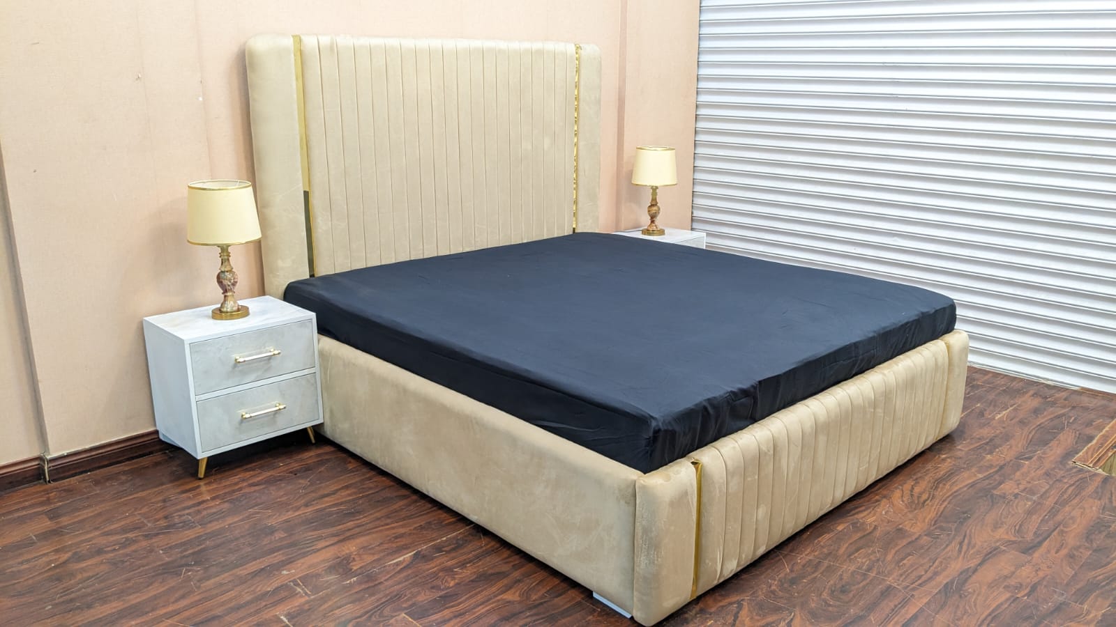Brand New King Size Bed Set
