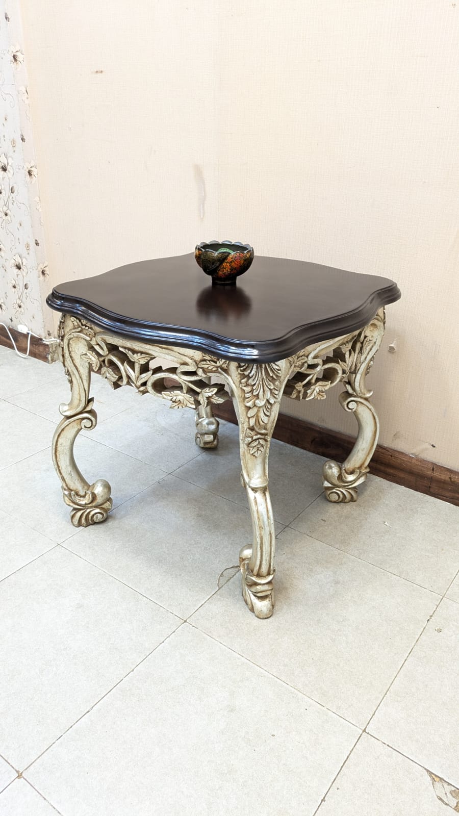 Pure Sheesham Wood Corner Table