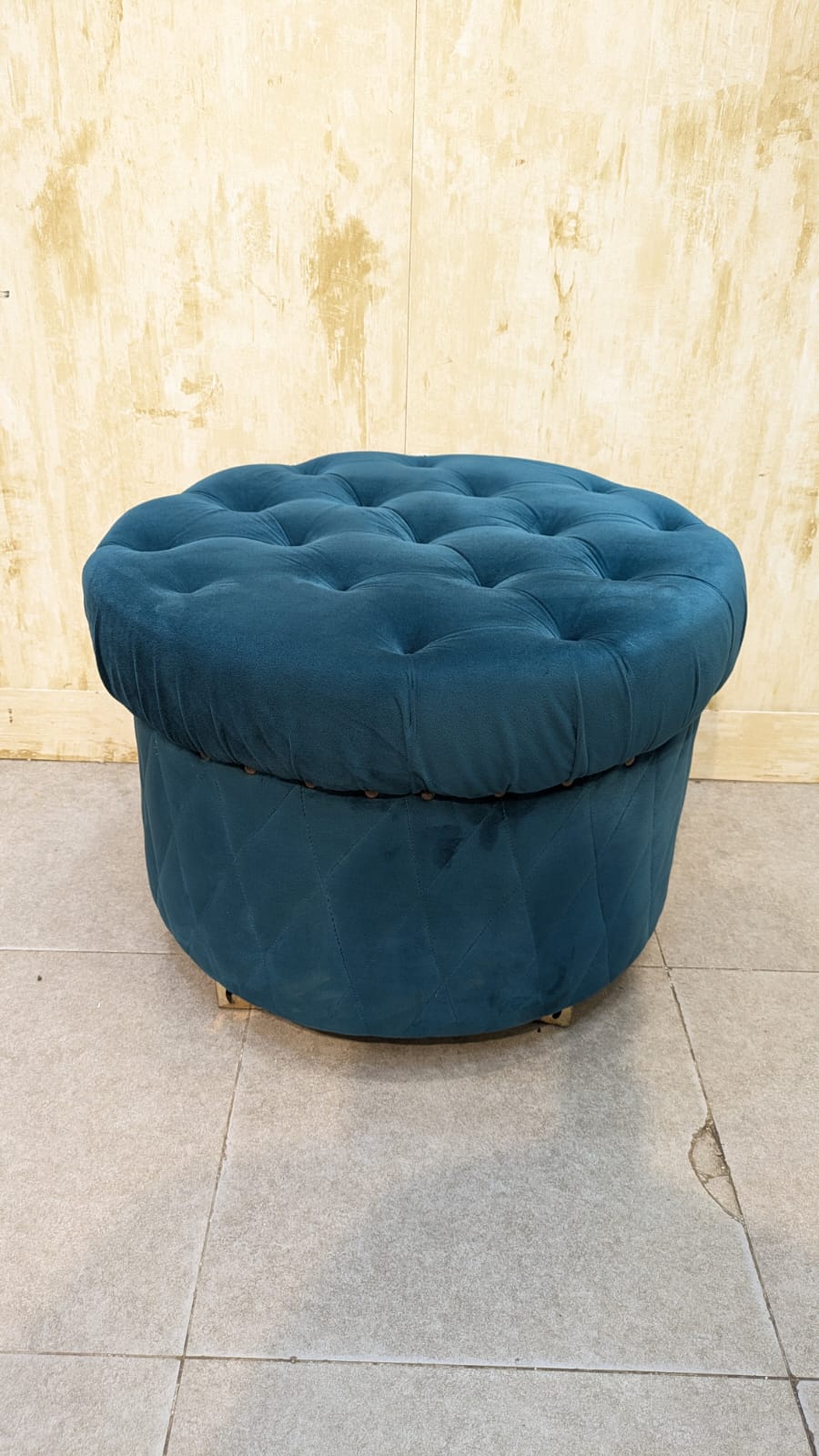BEAUTIFUL LUXURY OTTOMAN