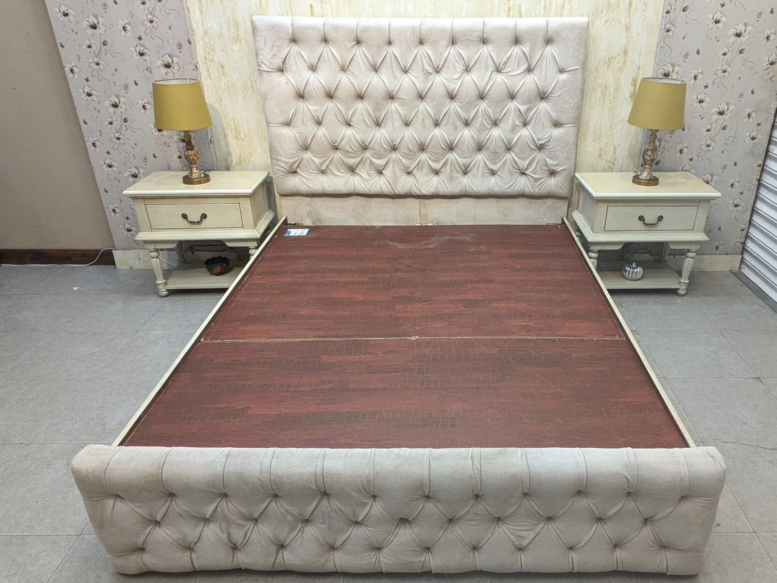 Queen Size Bed Set